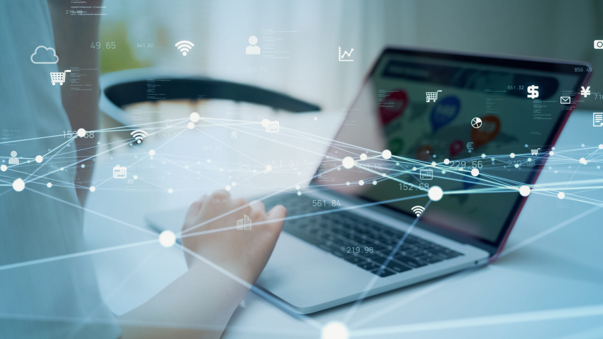 クラウドECとは？ASP・パッケージとの違い、導入するメリットを紹介